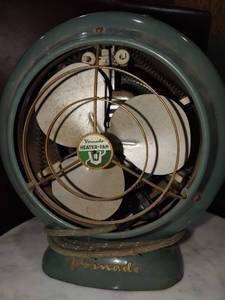 lot 1185 image: Vintage Vornado metal heater fan