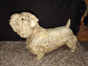 lot 1195 image: Ceramic Scottie decor approximately 21 in long