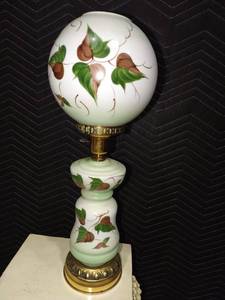lot 1197 image: Vintage hand painted double globe hurricaine lamp