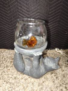 lot 1204 image: Cement cat with glass fish bowl decor 17 x 15 x 10 in
