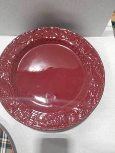 lot 2003 image: 4 Plates from Hobby Lobby
