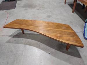 lot 4000 image: Danish Modern LA George Nakashima Sundra coffee table by Widdicomb 13 x 65 x 23 in
