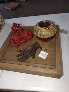 lot 4014 image: Wooden decor box tray 12 x 12 in with home decor