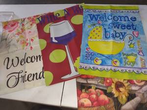 lot 4015 image: Welcome flags lot of 4
