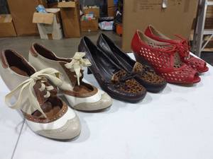 lot 4028 image: Chelsea, Crew, Nine West and FC womens size 7 heels