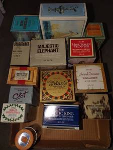 lot 3006 image: Avon cologne assorted mens