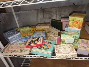 lot 3035 image: Avon hostess soaps
