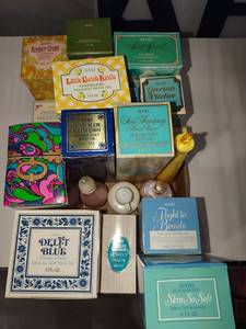 lot 3041 image: Avon perfumes and toiletries