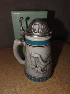 lot 3087 image: Avon endangered species miniseries collection the bald eagle stein with box