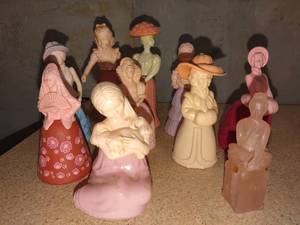 lot 3089 image: Avon figurine decanters