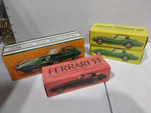 lot 3139 image: Avon glass vehicle cologne decanters with box