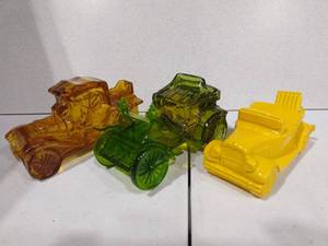 lot 3153 image: Avon glass vehicle cologne decanters