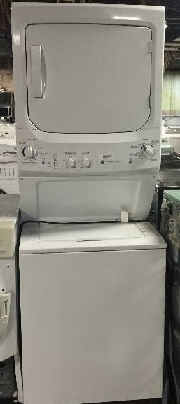 lot 9059 image: GE 27 Stack Laundry Center with 3.2 Cu. Ft. Washer and 5.9 Cu. Ft. Gas Dryer