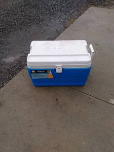 lot 864 image: 54 quart igloo legend cooler