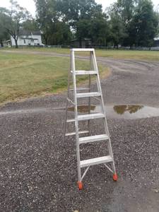 lot 867 image: 6-ft Keller aluminum step ladder