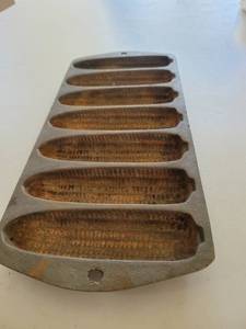 lot 3463 image: Metal cornbread pan