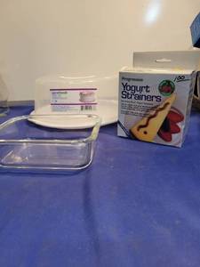 lot 3535 image: Cake carrier container yogurt Strainers and glass baking dish