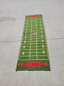 lot 3540 image: Kansas City chief Runner rug needs clean
