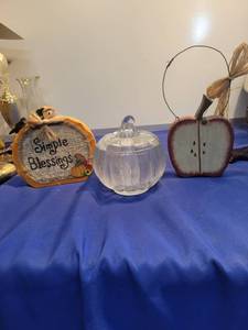 lot 3551 image: Pumpkin candy dish and sign and Apple sign