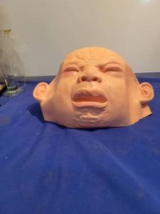 lot 3552 image: Halloween mask