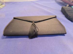 lot 3560 image: Evening handbag