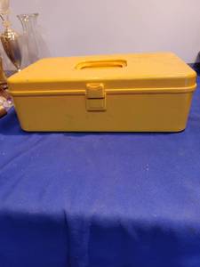 lot 3596 image: Sewing Box