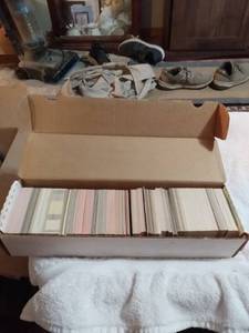 lot 4011 image: large box mixed dates mostly baseball but has some football and basketball