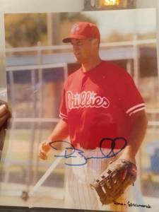lot 4071 image: Pat Burrell autograph