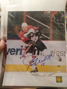 lot 4075 image: Justin Williams autograph