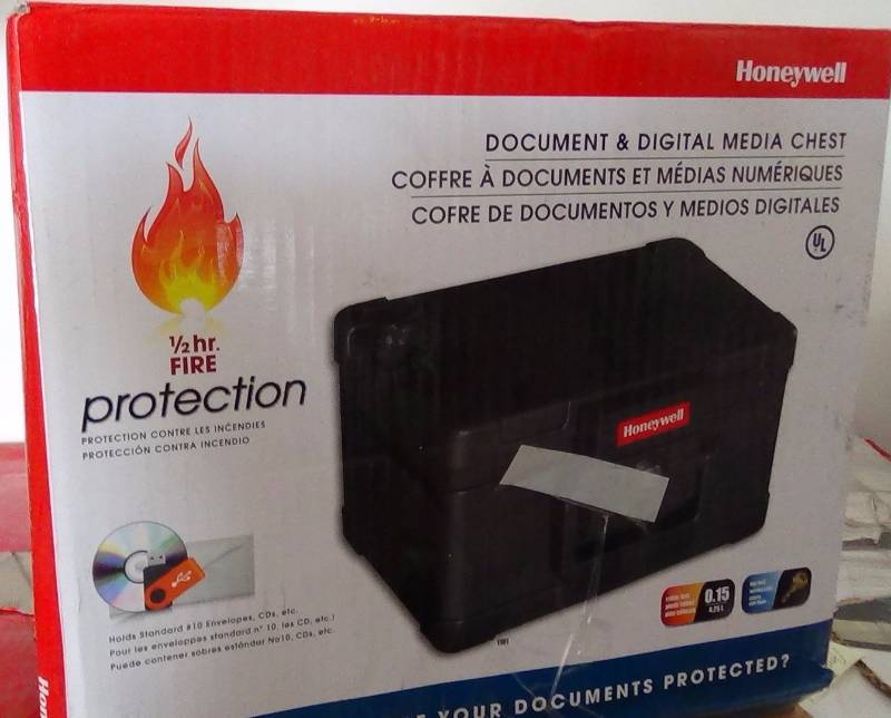 lot 4070 image: Honeywell 1101 12 Hour Fire Safe Chest 0.15 Cubic Feet