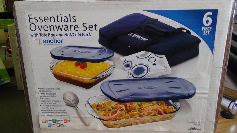lot 4060 image: Anchor Hocking 6-Piece Essentials Ovenware Set with Tote Bag and HotCold Pack
