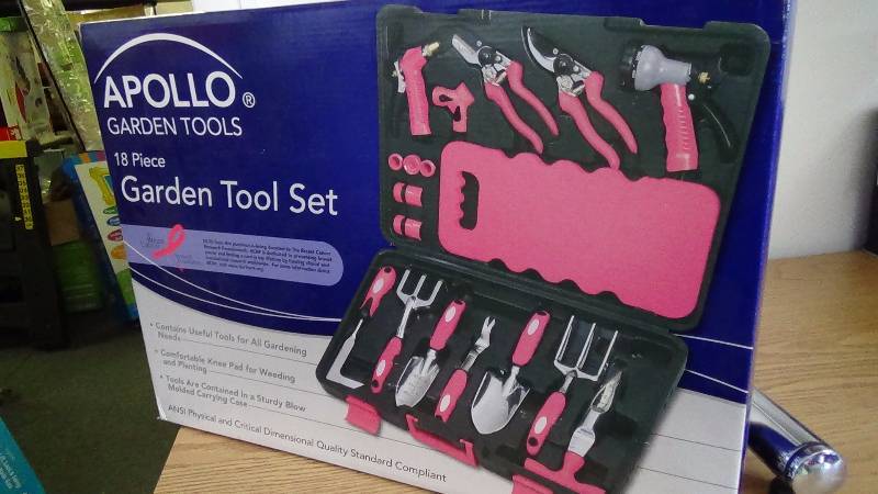lot 4019 image: Apollo Precision Tools DT3795P 18-Piece Garden Tool Set, Pink
