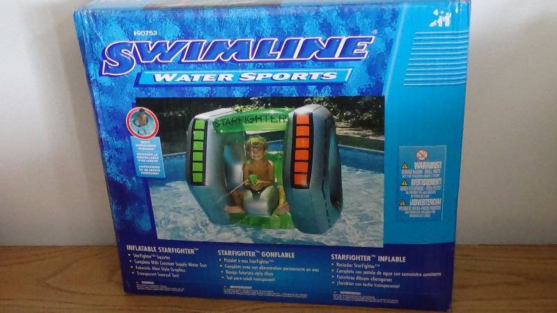 lot 4013 image: Swimline Starfighter Super Squirter Inflatable Pool Toy