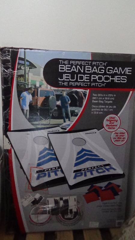 lot 4039 image: Halex Perfect Pitch Tailgate Game