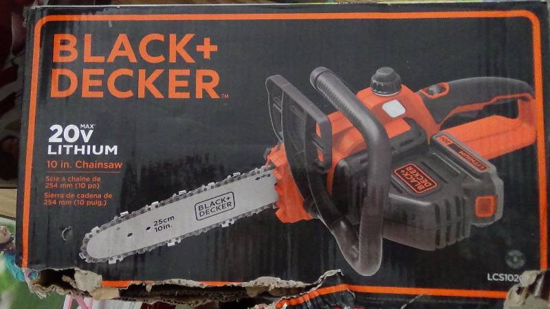 lot 4023 image: BLACKDECKER LCS1020 20V Max Lithium Ion Chainsaw, 10-Inch