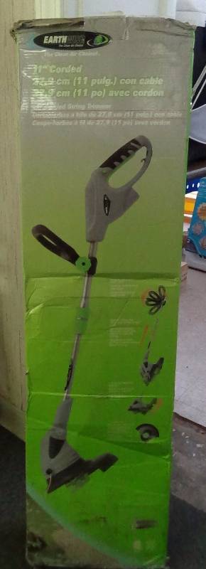 lot 4116 image: Earthwise 11-Inch 3.75-Amp Corded Electric String Trimmer,