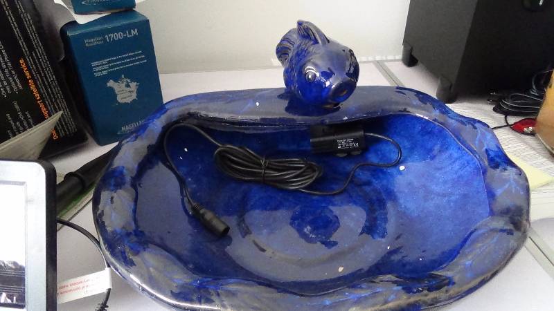 lot 4155 image: Smart Solar 21372R01 Ceramic Solar Koi Fountain, Blue Glazed Finish