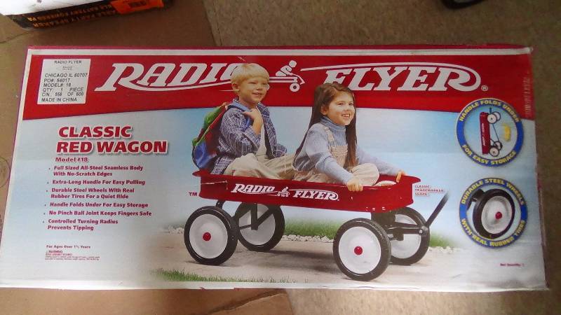 lot 4122 image: Radio Flyer Classic Red Wagon