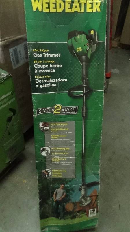 lot 4123 image: Weedeater W25SFK Straight Shaft Gas Trimmer, 25cc