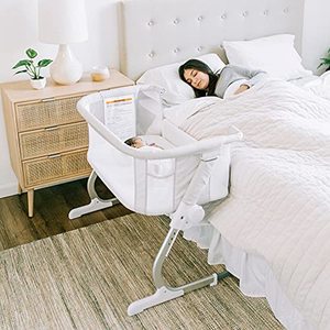 lot 3736 image: Baby Delight Beside Me Dreamer Bassinet & Bedside Sleeper  Driftwood Grey, Driftwood Grey