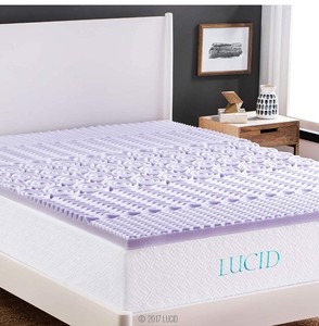 lot 47604 image: Lucid 5 Zone Gel Memory Foam Mattress Topper