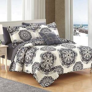 lot 47792 image: Chic Home Madrid 4 Piece FullQueen Quilt Set Bedding