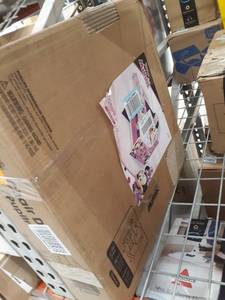 lot 47833 image: Disney Minnie Mouse Chair Desk with Storage Bin by Delta Children