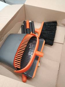 lot 47859 image: Broom and dustpan USED