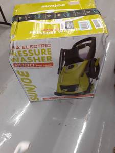 lot 47944 image: Sun Joe SPX3000 Electric Pressure Washer 2030 Psi Max 1.76 Gpm 14.5-Amp