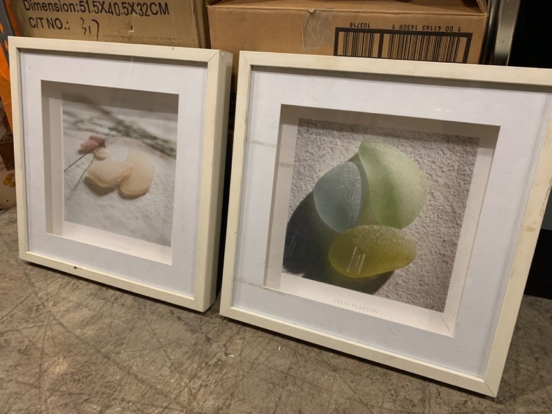 lot 221 image: 2 Matching Drop Shadow Picture Frames