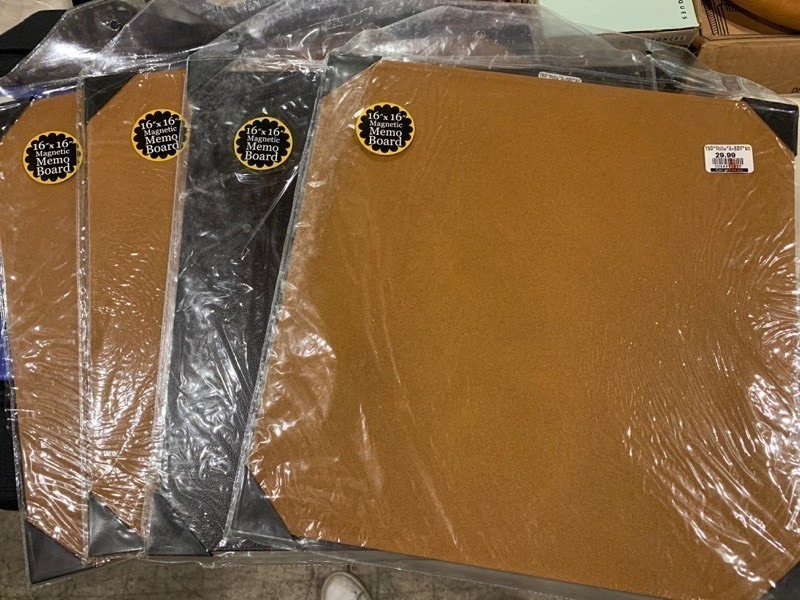 lot 249 image: Set of 4 16x16 Magnetic Memo Boards