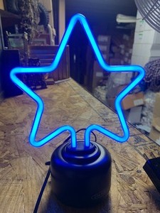 lot 79 image: Small Blue Star Desk Neon Sign Light