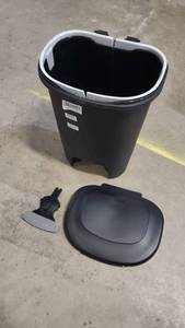 lot 20914 image: Rubbermaid Classic 13G Classic Black Step-On Trash Can with Stainless-Steel Pedal