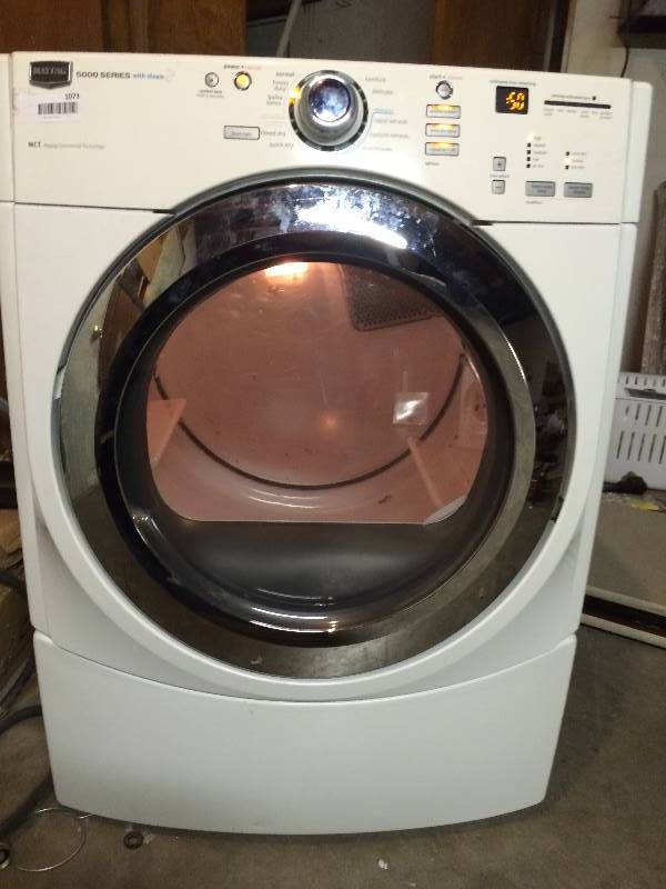 MAYTAG FRONT LOAD DRYER 5000 SERIES WITH STEAM Forth of July 